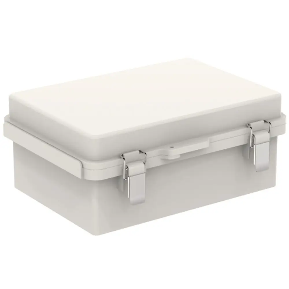 Weiße Box mit einem stabilen Deckel und zwei silbernen Verschlüssen, möglicherweise für das Seifensystem von Ideal Standard.